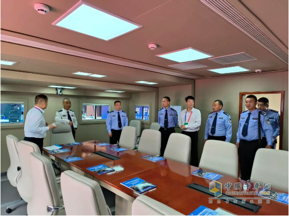 森源鴻馬閃耀第十二屆警用裝備博覽會：詮釋“移動通信指揮車平臺智能制造者”實力