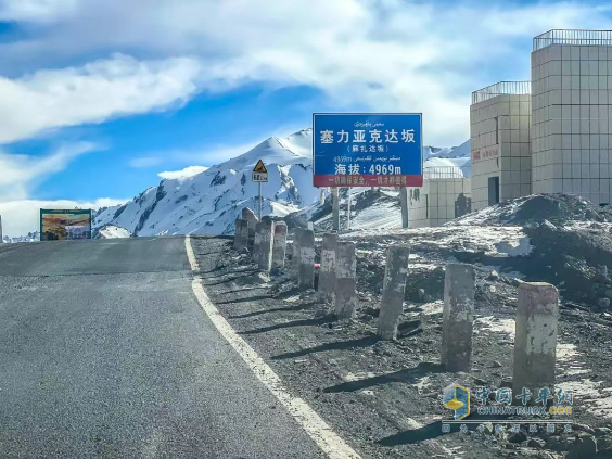 濰柴發(fā)電機(jī)組征戰(zhàn)雪域高原、巍巍昆侖！