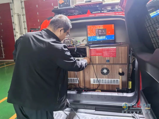 以練備戰(zhàn)！宇通應急救援車輛參演“應急使命·2025”聯合救援演習！