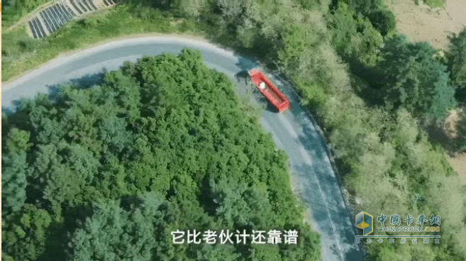 他說：“下個百萬公里，我還會選擇龍擎！”