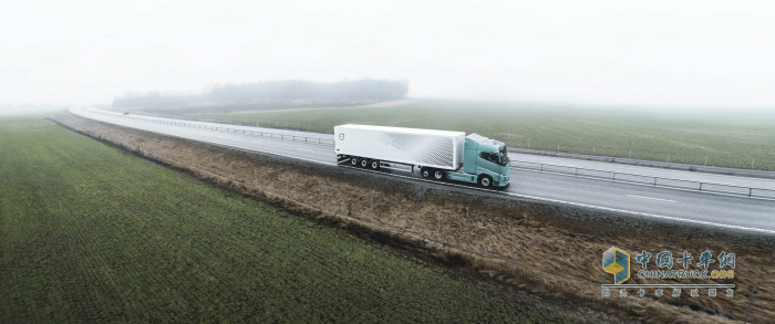 600km續(xù)航+40分鐘快充！沃爾沃卡車引領(lǐng)長途重卡電動化趨勢