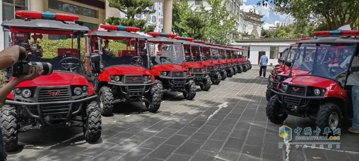 五菱批量全地形越野消防車入滇，共筑安全防火墻