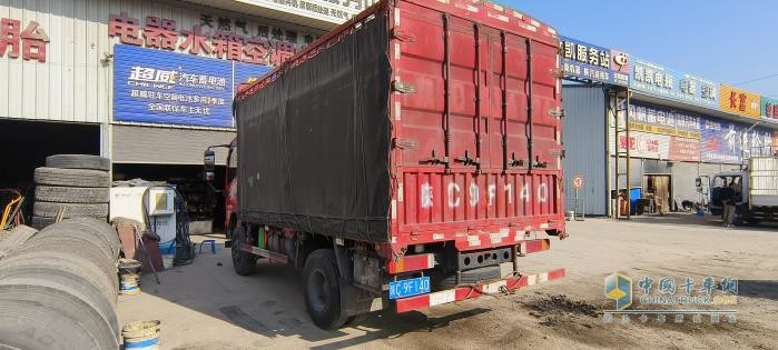 走最難最險的路！他與解放虎VH在“掛壁公路”上盤旋