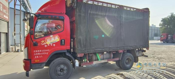 走最難最險的路！他與解放虎VH在“掛壁公路”上盤旋