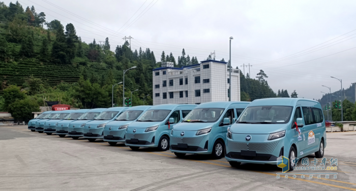 圖雅諾大V助力湖南古丈往返吉首“易搭快車”服務(wù)，全面打造旅客品質(zhì)之旅！