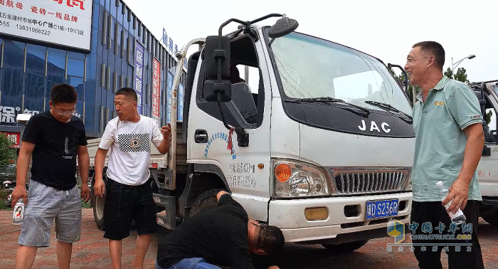從康鈴H1到康鈴H6，趙軍濤完成了貨運(yùn)生涯的傳承與堅(jiān)守