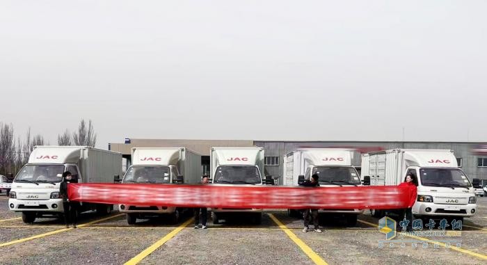江淮1卡4月交車熱潮不斷，全場景適配驅(qū)動物流高效革新