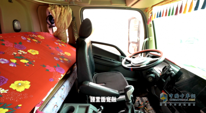 麥浪下的詩與遠(yuǎn)方：與麥客聯(lián)盟奔赴收割之約