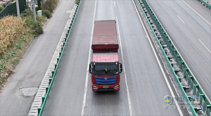 一車一年省15萬！深度適應(yīng)煤炭倒短 26臺歐曼智藍(lán)讓張經(jīng)理運(yùn)輸團(tuán)隊(duì)如虎添翼