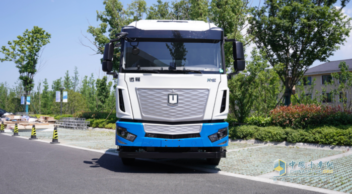引領(lǐng)高效綠運 遠程H7E純電牽引車助力行業(yè)零碳升級