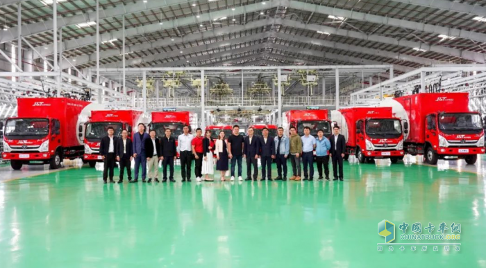 再獲110臺訂單！福田汽車與越南物流巨頭攜手共贏