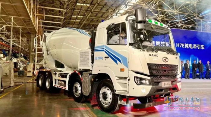 星馬輕騎兵電動(dòng)上裝攪拌車，倍速創(chuàng)富“好搭檔”