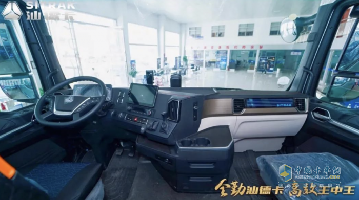賦能皖北物流！汕德卡G7燃油牽引車阜陽站揭秘“全勤”硬實力！