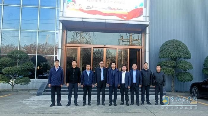 陜重汽與中集車輛攪拌車業(yè)務(wù)集團(tuán)深度交流，共繪合作新藍(lán)圖