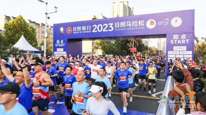 賽事官方唯一指定用車 飛碟汽車與跑友們共赴“日馬”之約！