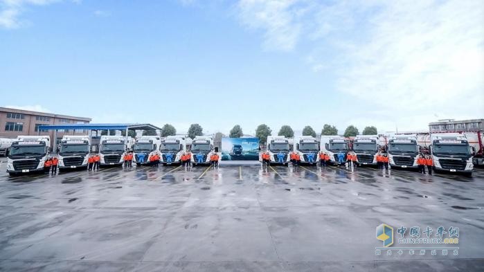 危化品運(yùn)輸用進(jìn)口車“大材小用”？順君告訴你用沃爾沃卡車“多香”