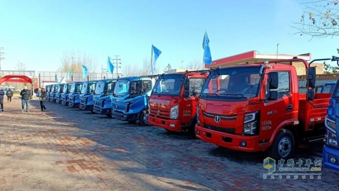 飛碟汽車CNG場景產(chǎn)品上市發(fā)布會(huì)在霸州順利舉行
