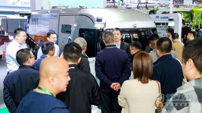 龍耀北京，實(shí)力出展！宇通環(huán)衛(wèi)亮相2025 中國環(huán)衛(wèi)與設(shè)備博覽會(huì)！