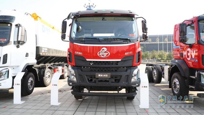 礦區(qū)山區(qū)運(yùn)輸難？乘龍H5 4×2極限自卸車輕松破局