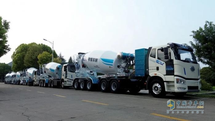 20臺“綠色鋼鐵軍團(tuán)”出征！中集車輛&一汽解放新能源半掛攪拌車奔赴西南賦能綠色建設(shè)