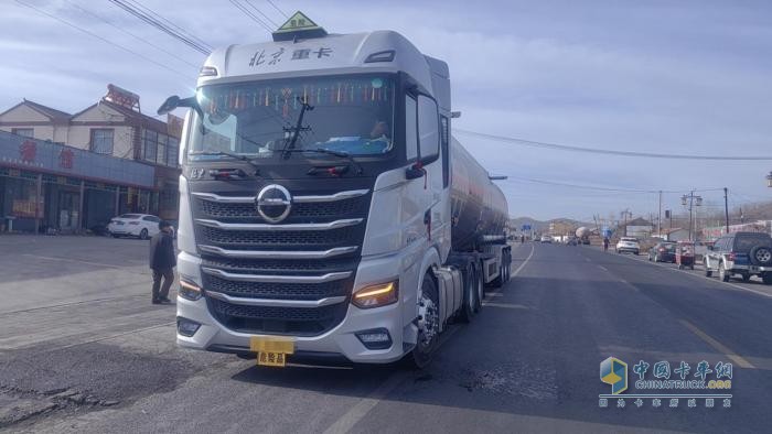 盤錦首臺(tái)車用戶使用報(bào)告：北京重卡危化品運(yùn)輸車安全可靠，誠(chéng)不欺我！