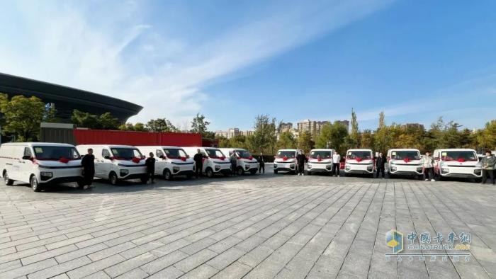 首批星享V6E換電版成功交付，遠(yuǎn)程新能源商用車深入內(nèi)蒙古市場(chǎng)