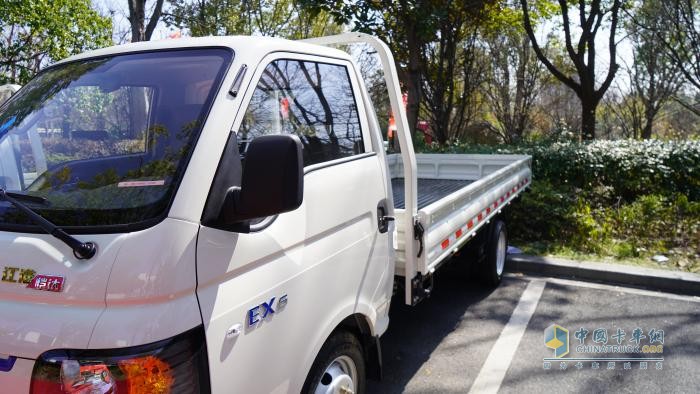 愷達(dá)EX6-64度版：超大電量超長續(xù)航，六大價(jià)值行業(yè)領(lǐng)先