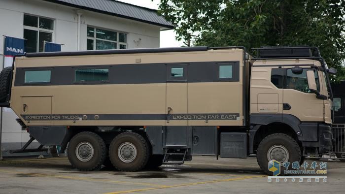 駝鈴換引擎 曼恩房車護航穿越古絲路