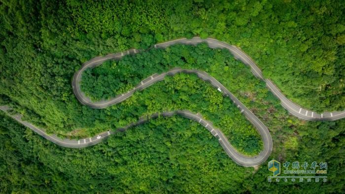 開瑞江豚E7,客運版,成都蒲虹公路