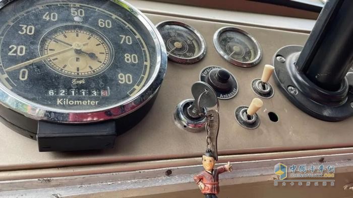 曼恩：引擎重啟1957！MAN 735 L1 K型卡車