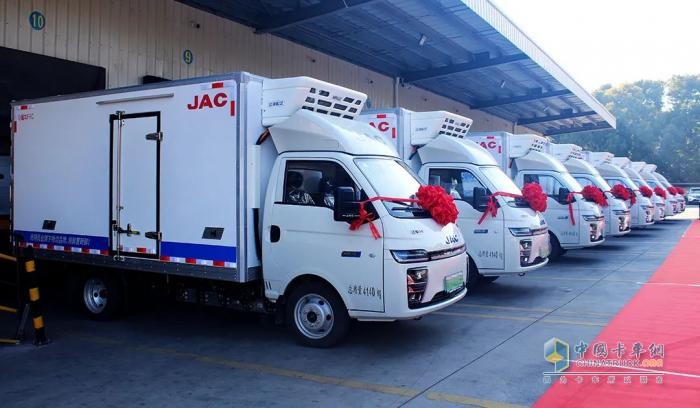 江淮1卡交車頻頻，啟新2025創(chuàng)富征途