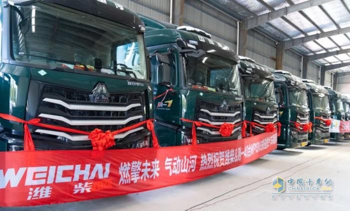 豪沃重卡八月交車盛典，榮耀此刻共鑒！