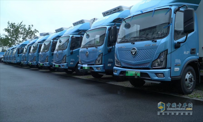 氫力加速 再獲信賴！歐馬可智藍(lán)氫能物流車批量交付“北京菜籃子”