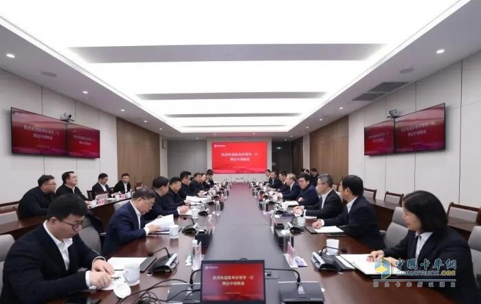 共建綠色智慧物流體系，徐工集團(tuán)與中國物流簽署戰(zhàn)略合作協(xié)議