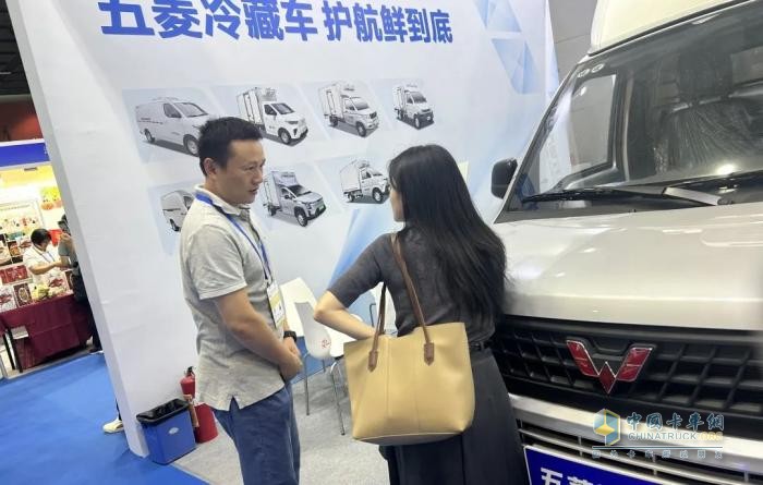 冷鏈運(yùn)輸看這里！五菱冷藏車廣州展實(shí)力圈粉海內(nèi)外客戶