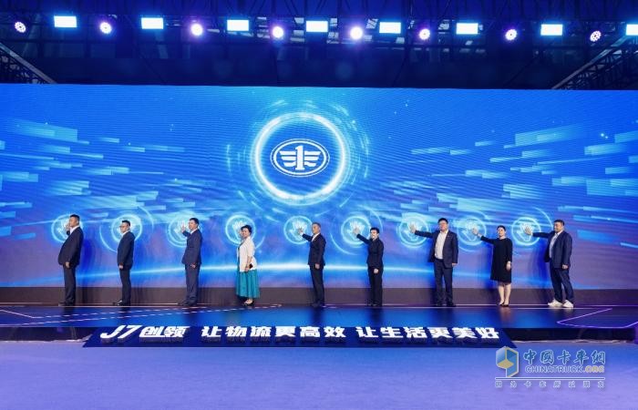 溫情與榮耀并進，一汽解放2024品牌之路繁花滿徑