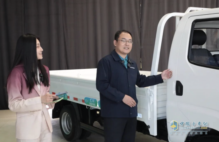 豐厚購(gòu)車(chē)福利獲多筆意向訂單 飛碟這場(chǎng)新能源上新?lián)屬?gòu)季直播太火爆