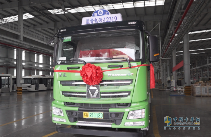 奔赴南京！130臺徐工新能源渣土車再掀零碳浪潮