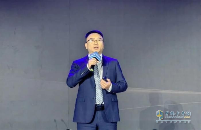 “六邊形”老總履新，聯(lián)合重卡能否涅槃重生？
