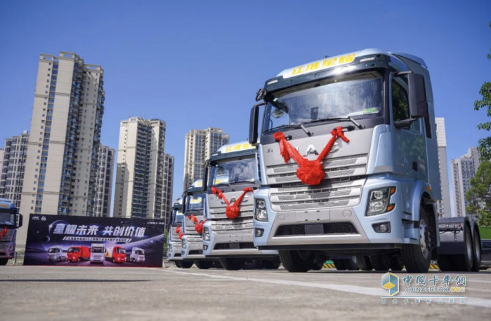 一舉交付30臺！ 江淮星耀X5 LNG牽引車搶灘西南 三大優(yōu)勢搶眼