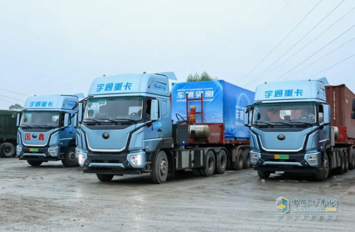刷新純電重卡續(xù)航新高度，宇通600度純電牽引車新品上市！