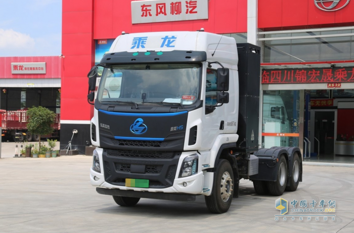 電量升至600度，乘龍H5大電量牽引車震撼登場(chǎng)