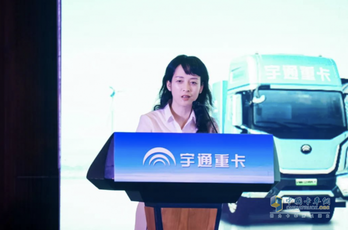 現(xiàn)場(chǎng)集中簽約、批量交付50臺(tái)！宇通重卡全系新品西安上市