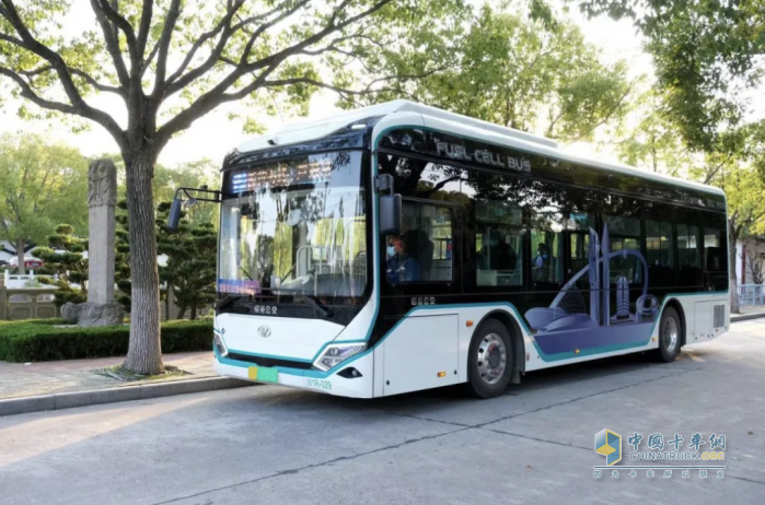 500萬公里累計行駛里程！康明斯Accelera氫燃料電池助力臨港公交創(chuàng)造新紀錄   