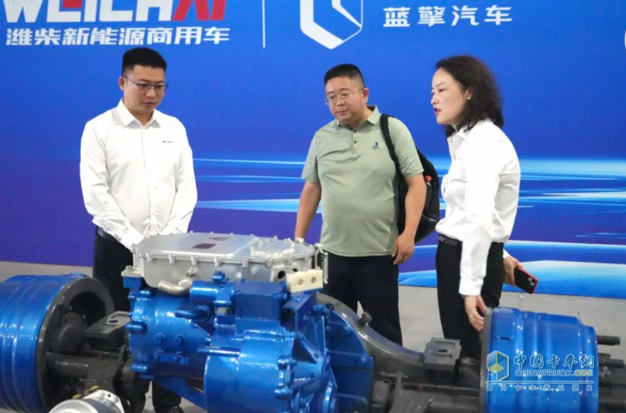 藍(lán)擎X7新一代輕卡搭載漢德電驅(qū)橋全球首發(fā)：50萬公里省出半臺車錢！