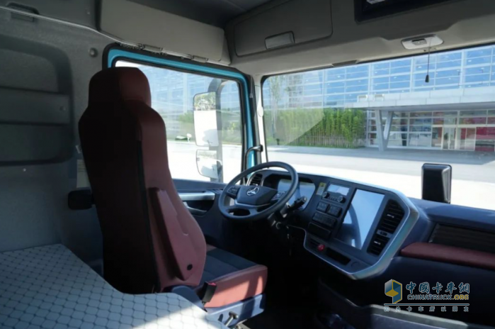 江山SE系列車型即將量產(chǎn)！三一重卡重新定義新能源重卡2.0時(shí)代