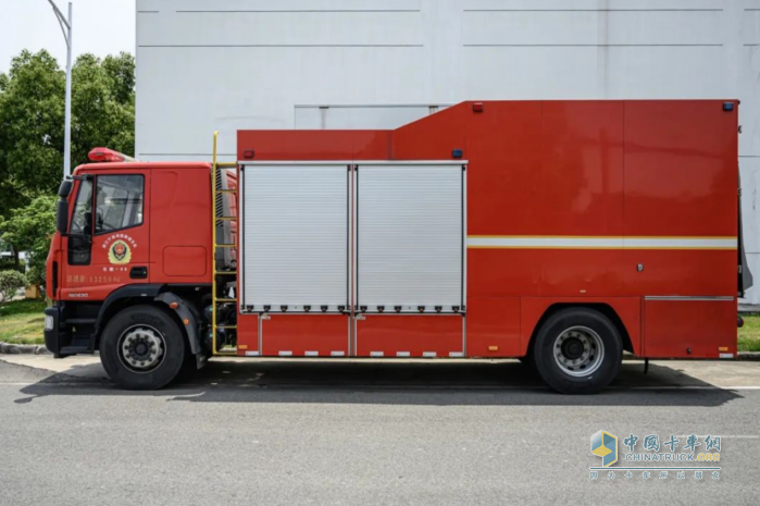 特能裝！特可靠！進(jìn)口依維柯Eurocargo底盤(pán)捷達(dá)器材消防車(chē)