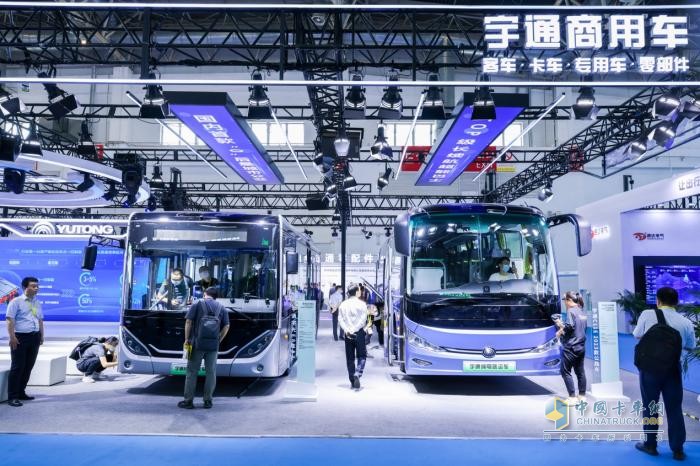 新一代三電系統(tǒng)重磅亮相！宇通打造新能源商用車“綠色天團”
