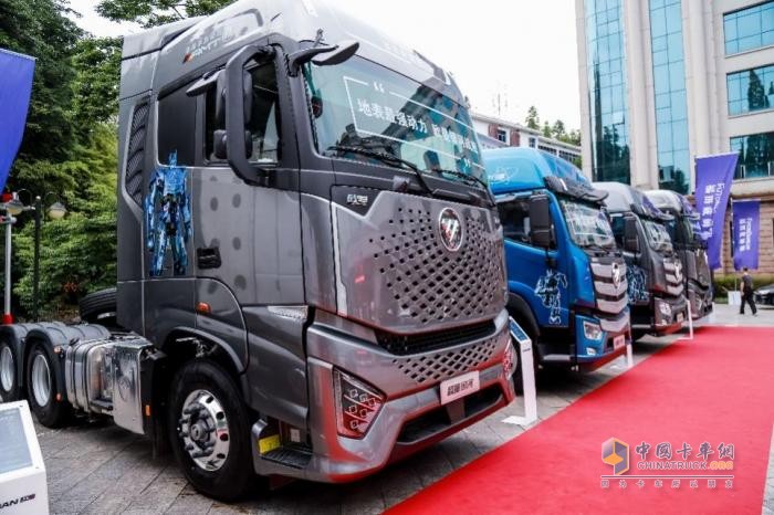 以歐系科技服務(wù)中國(guó)用戶，回顧歐曼卡車人IP形象變遷