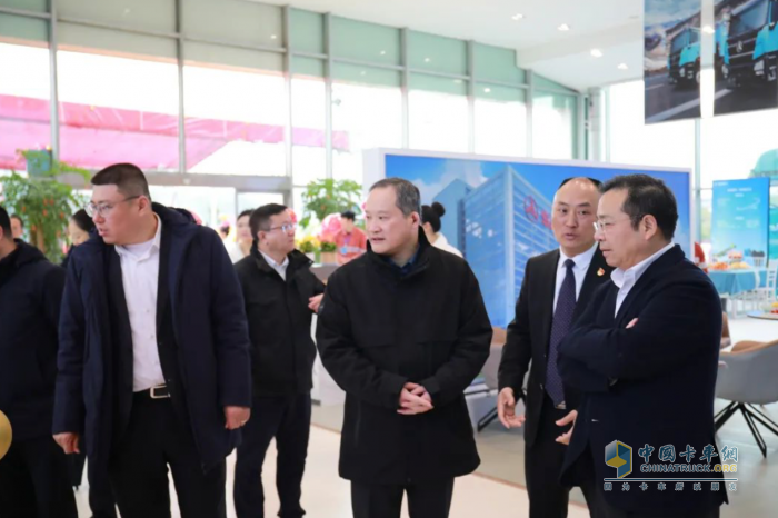 開創(chuàng)“銷服一體化”運營模式 三一新能源重卡漣鋼物流銷售服務中心盛大啟航